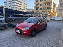 RENAULT - SANDERO - 2014/2014 - Vermelha - Sob Consulta