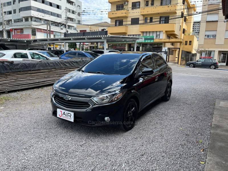 CHEVROLET - ONIX - 2018/2018 - Preta - Sob Consulta