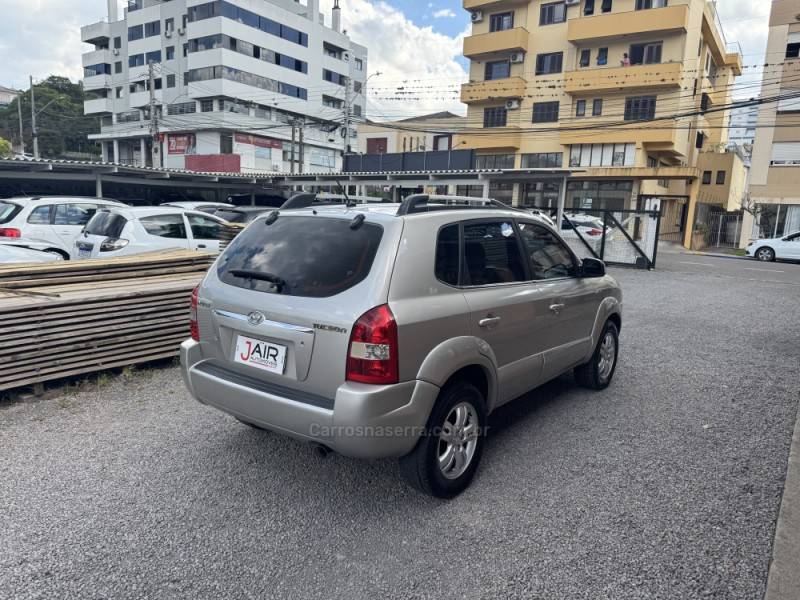 HYUNDAI - TUCSON - 2008/2008 - Prata - Sob Consulta