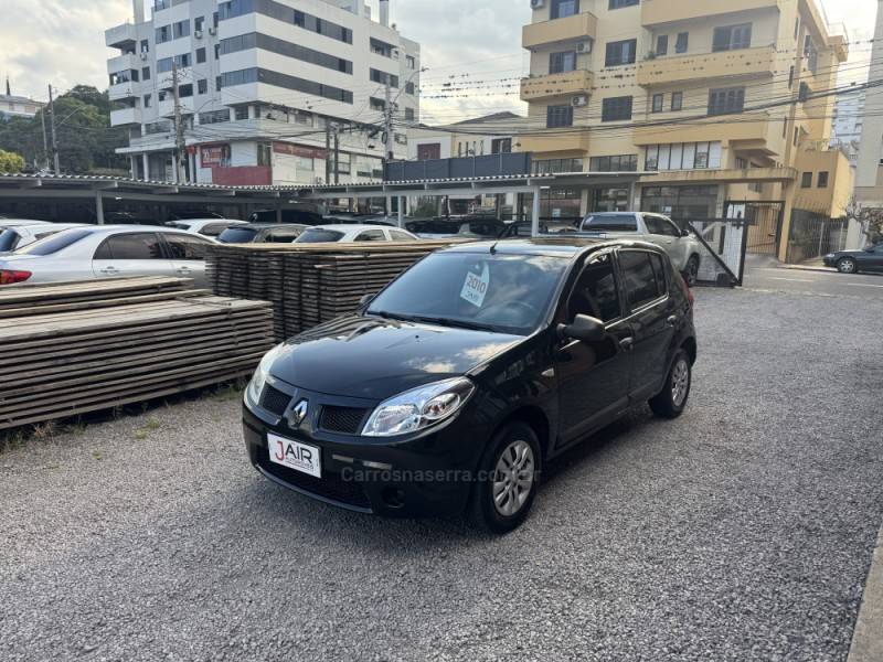 RENAULT - SANDERO - 2010/2010 - Preta - Sob Consulta