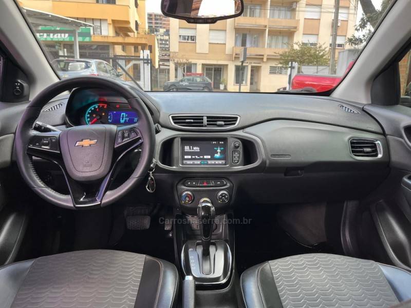 CHEVROLET - ONIX - 2018/2018 - Preta - Sob Consulta