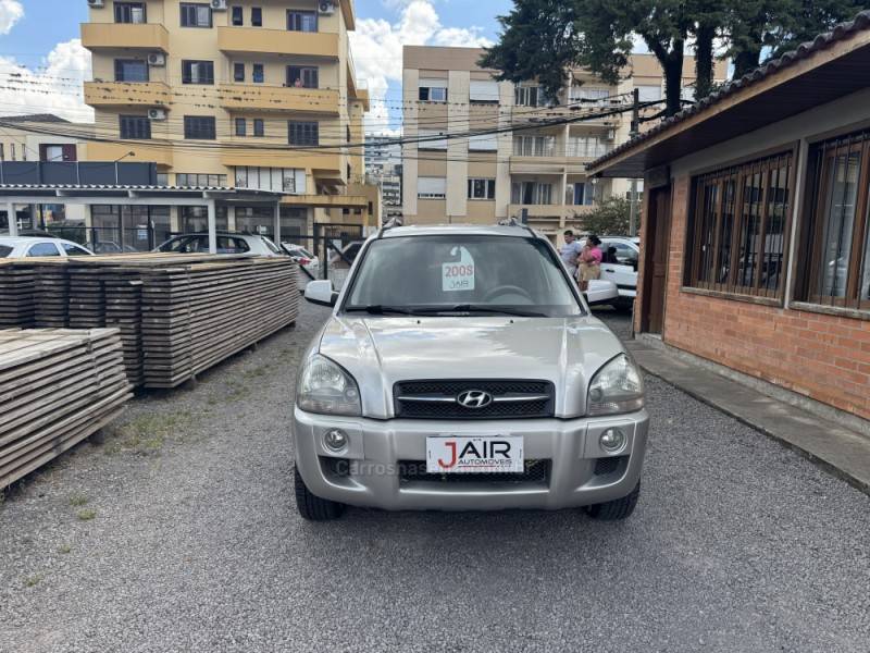 HYUNDAI - TUCSON - 2008/2008 - Prata - Sob Consulta