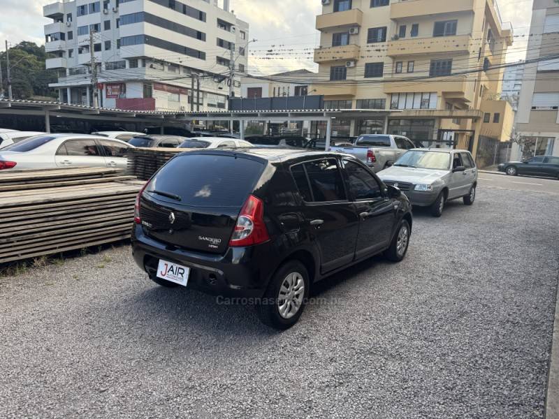 RENAULT - SANDERO - 2010/2010 - Preta - Sob Consulta