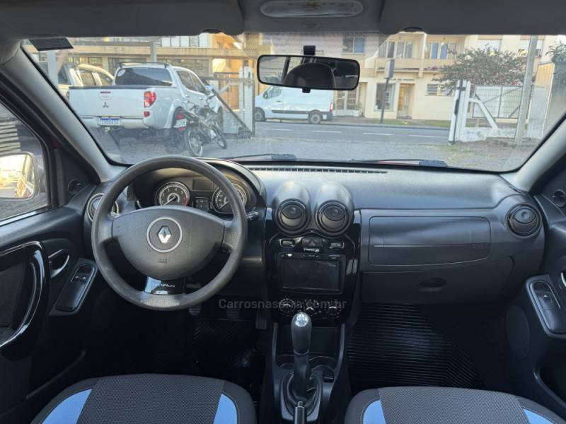 RENAULT - SANDERO - 2014/2014 - Vermelha - Sob Consulta