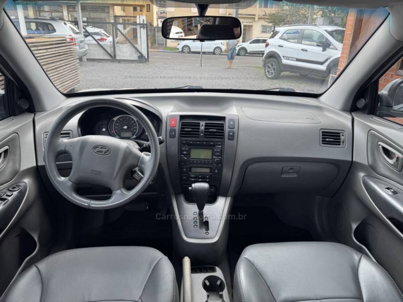 HYUNDAI - TUCSON - 2008/2008 - Prata - Sob Consulta