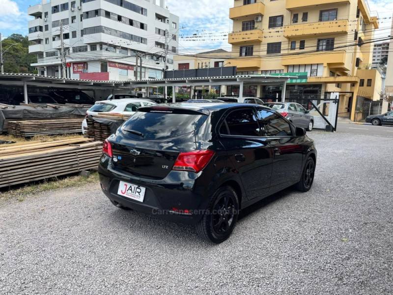 CHEVROLET - ONIX - 2018/2018 - Preta - Sob Consulta
