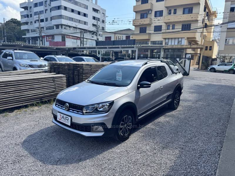 VOLKSWAGEN - SAVEIRO - 2020/2020 - Prata - Sob Consulta