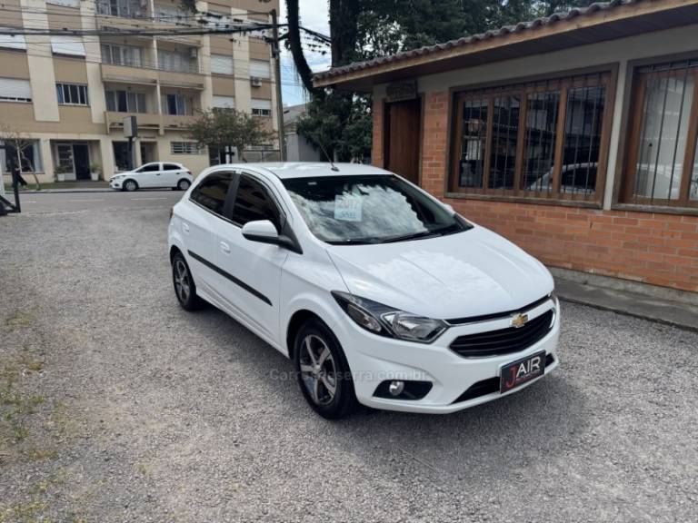 CHEVROLET - ONIX - 2017/2017 - Branca - Sob Consulta