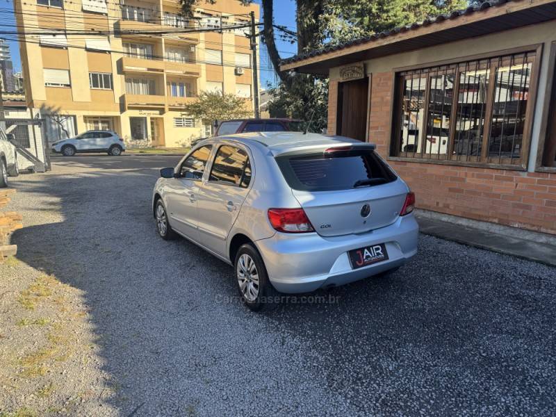 VOLKSWAGEN - GOL - 2010/2010 - Prata - Sob Consulta