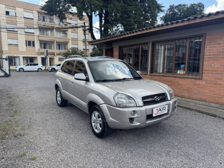 HYUNDAI - TUCSON - 2008/2008 - Prata - Sob Consulta