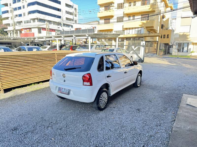 VOLKSWAGEN - GOL - 2013/2013 - Branca - Sob Consulta
