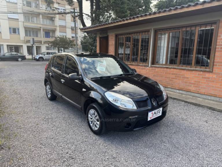 RENAULT - SANDERO - 2010/2010 - Preta - Sob Consulta