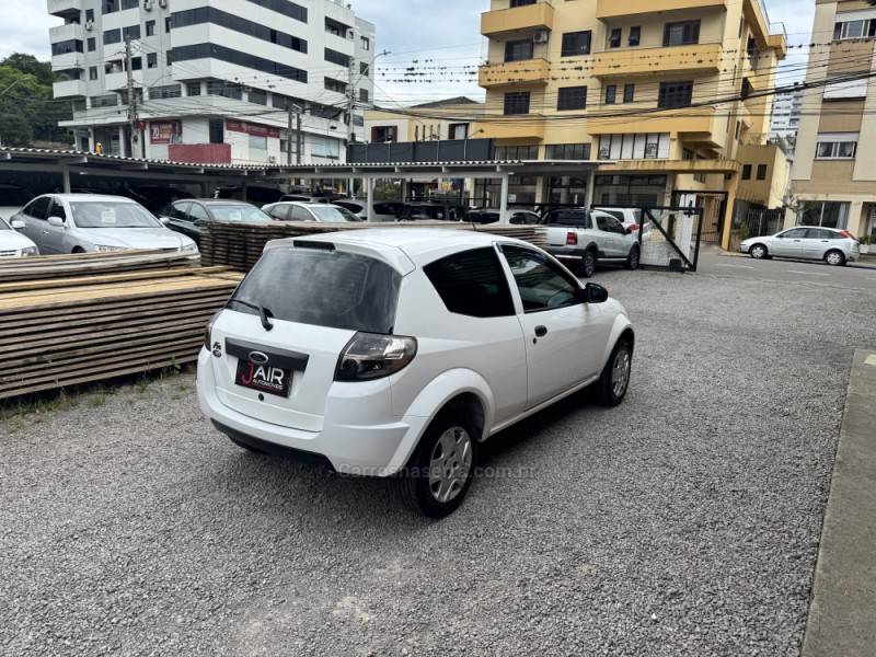 FORD - KA - 2013/2013 - Branca - Sob Consulta