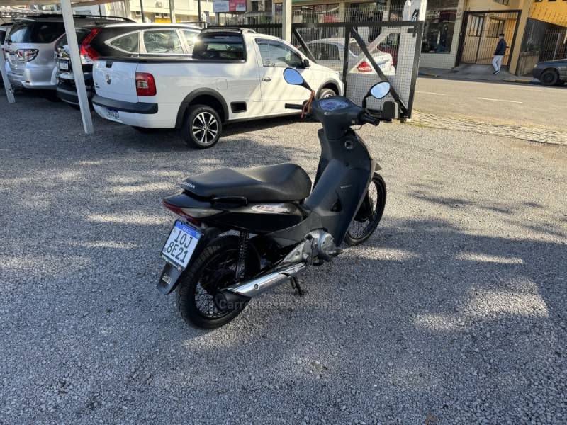 HONDA - BIZ 125 - 2008/2008 - Preta - Sob Consulta