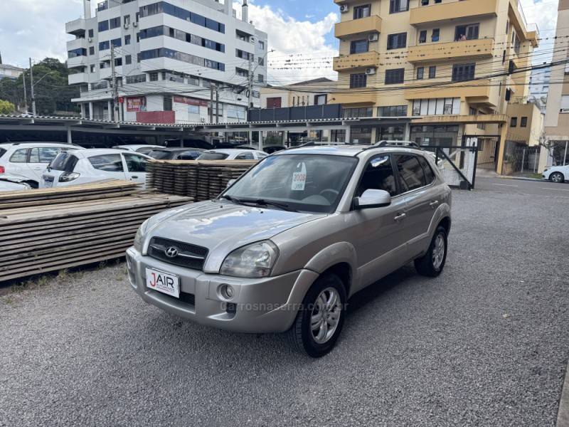 HYUNDAI - TUCSON - 2008/2008 - Prata - Sob Consulta